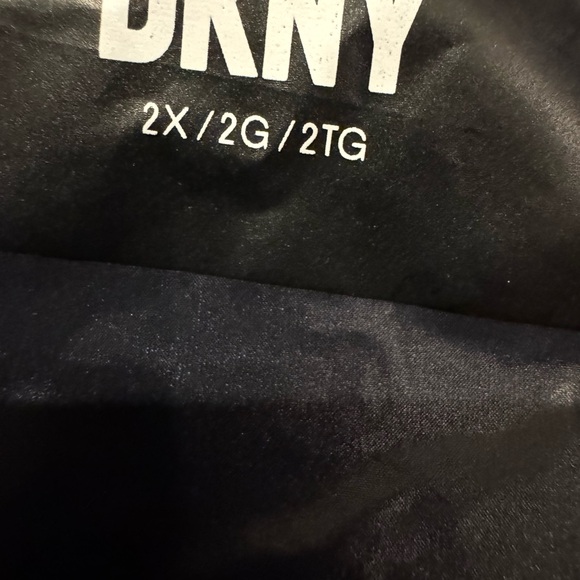 DKNY used once foldable dawn jacket size 2XL - Picture 13 of 15